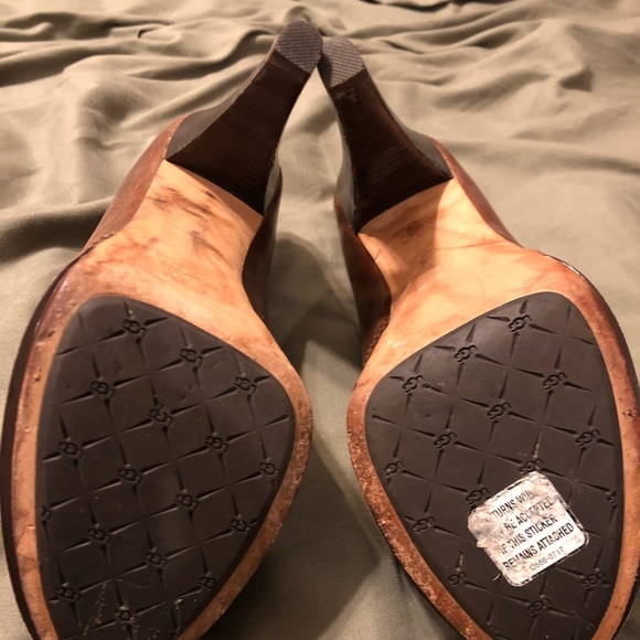 Ugg Pumps - Picture 5 of 5